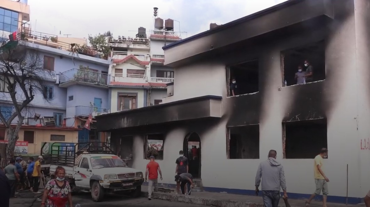 Image of प्रहरी कार्यालयहरु पुन सञ्चालनमा ल्याउन सफाइ हुँदै